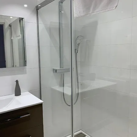 Residencial Sanz-enea A 100m De La Playa *